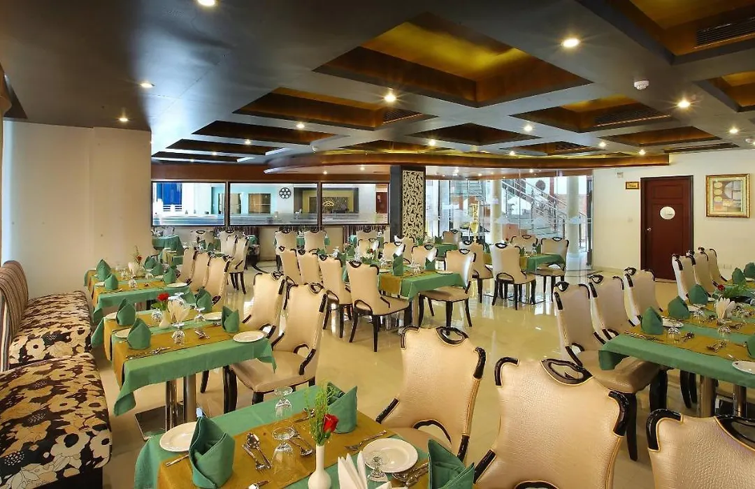 Hotel Port Palace Kovalam-1